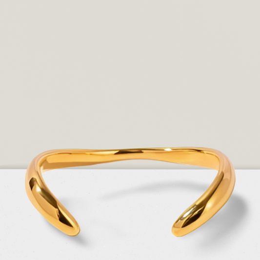 Thetis Gold Bangle