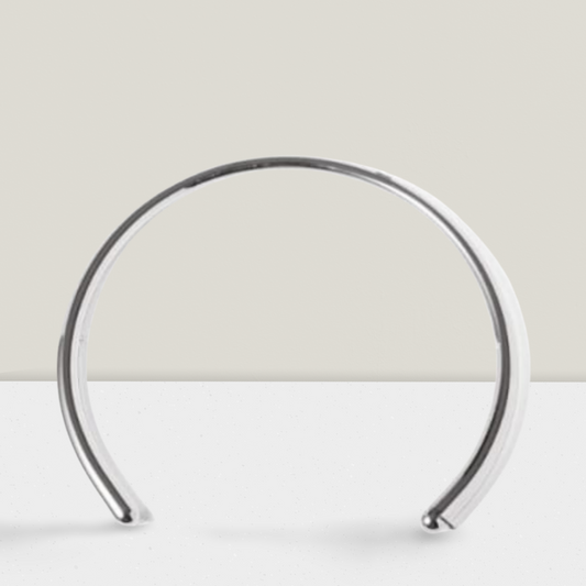 Nysa Necklace in Silver